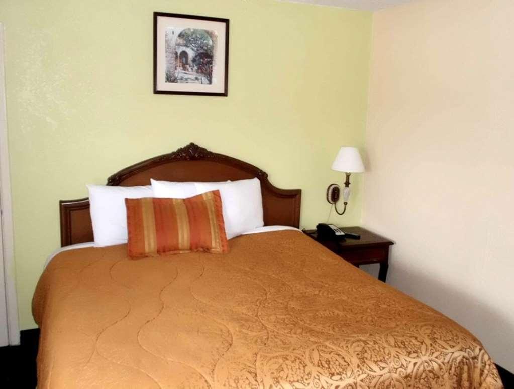 America'S Best Inn & Suites-Лейкленд Номер фото