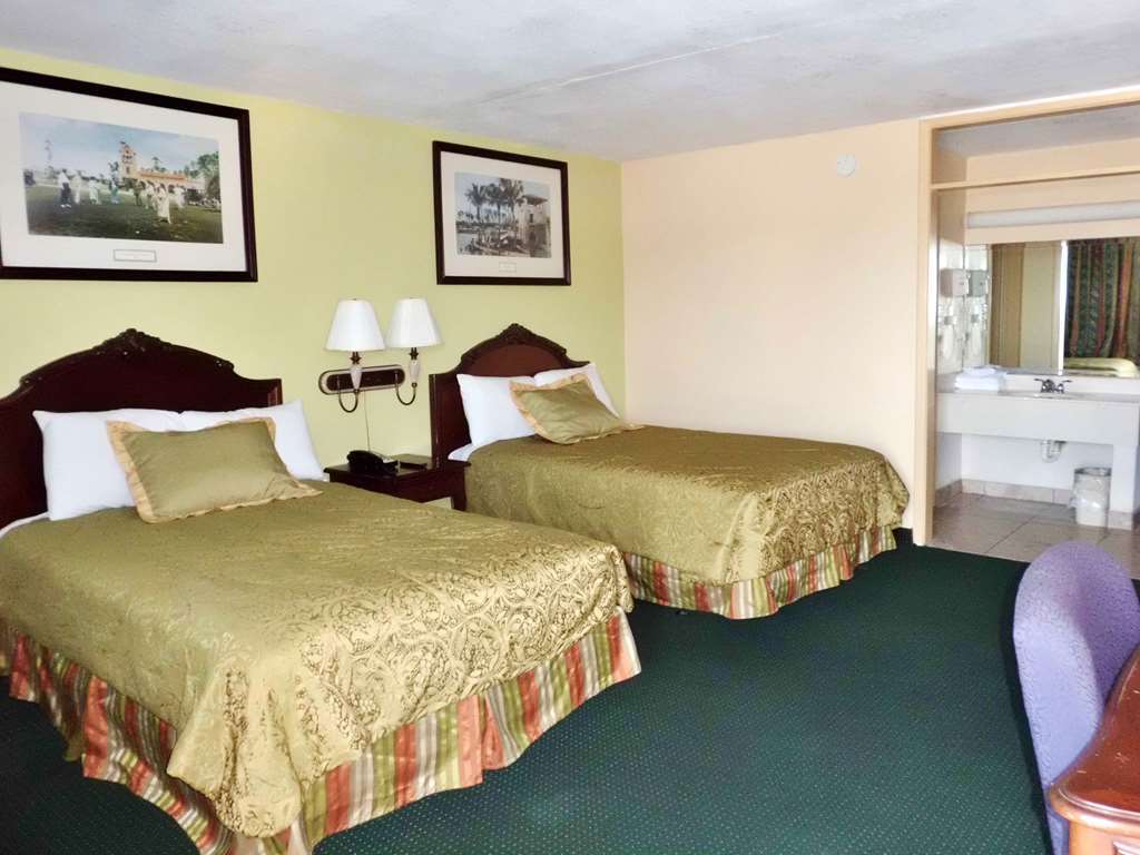 America'S Best Inn & Suites-Лейкленд Номер фото
