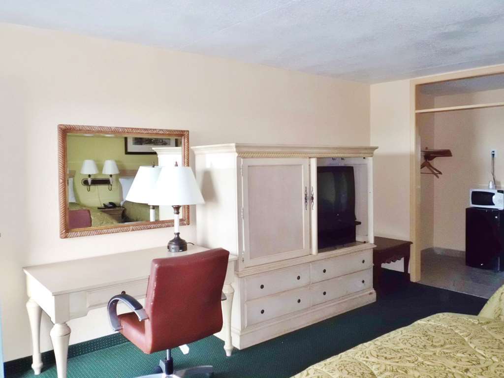 America'S Best Inn & Suites-Лейкленд Номер фото